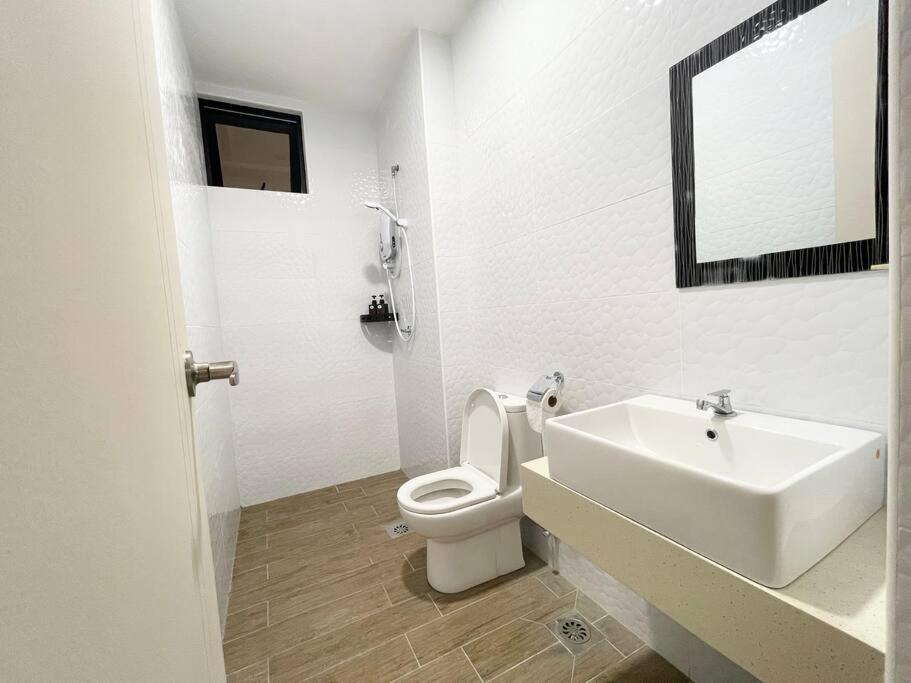 Quartz Near To Jonker Walk With Infinity Pool Cozy 3b2b *