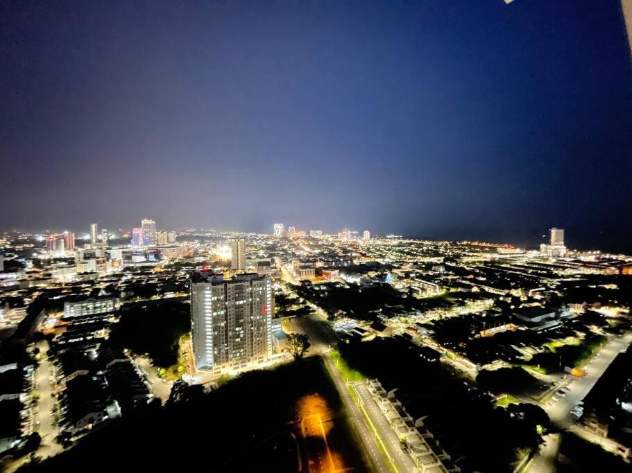 Pangsapuri Quartz Near To Jonker Walk With Infinity Pool Cozy 3b2b *