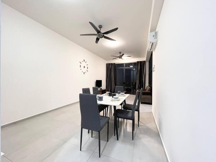 Quartz Near To Jonker Walk With Infinity Pool Cozy 3b2b